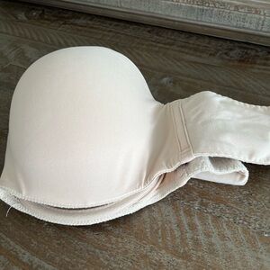 Victoria's Secret Ivory Strapless Bra